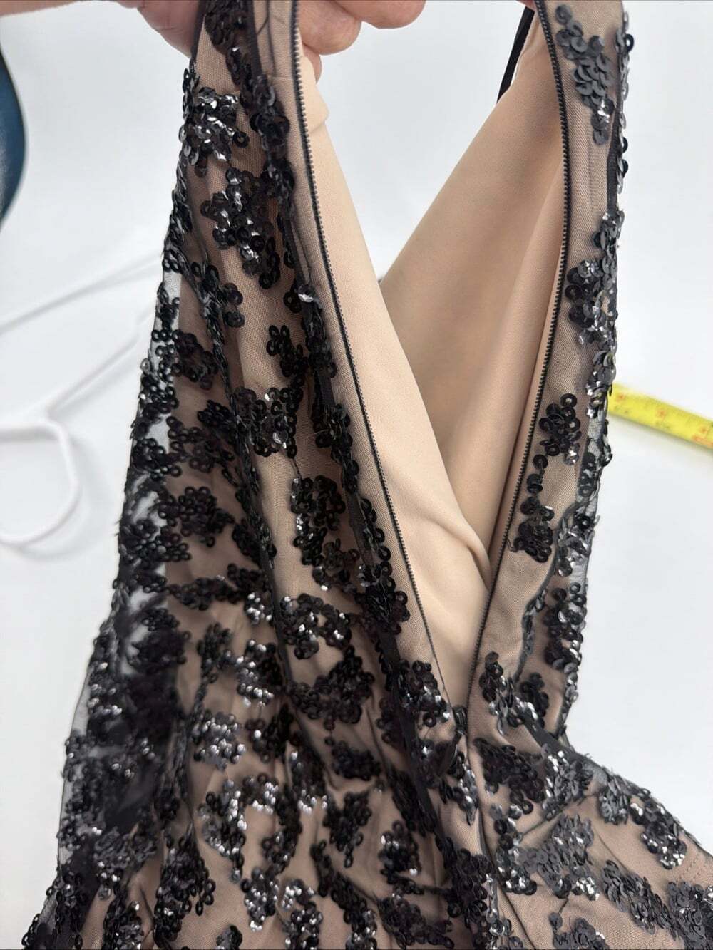 Express Women's Black Sequin One Shoulder Half Sleeve Top Sz S NWT - Picture 11 of 12